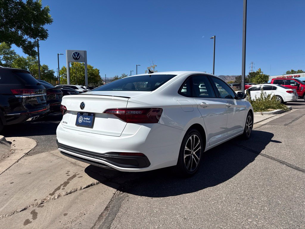 Used 2023 Volkswagen Jetta Sport FWD image 6