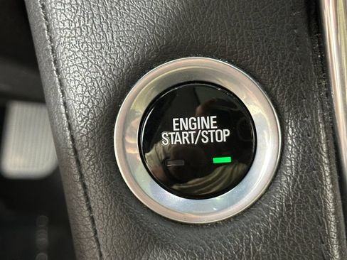 Used 2018 Cadillac Escalade Premium Luxury AWD/4WD image 43