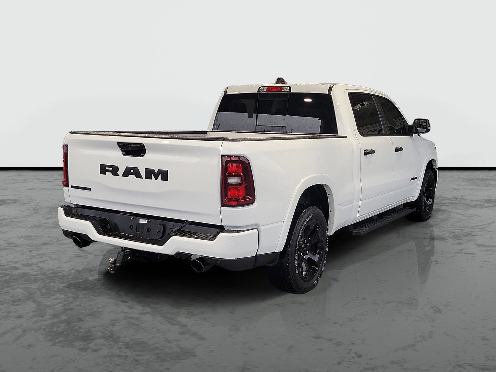 Used 2025 RAM 1500 Big Horn RWD image 2
