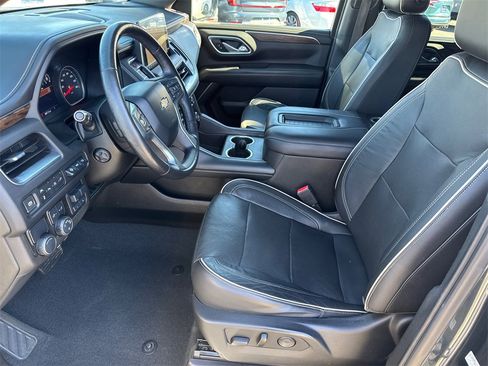 Used 2021 Chevrolet Tahoe Premier w/ Premium Package image 27