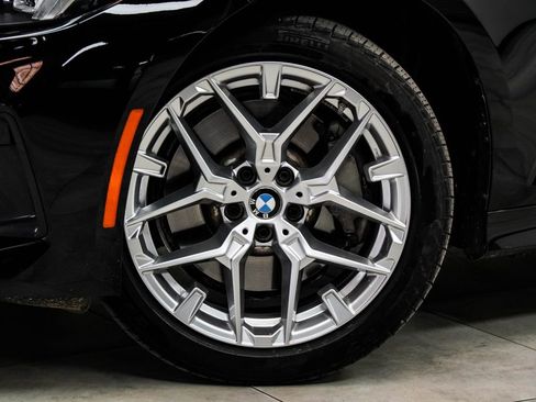 Used 2025 BMW 330i xDrive Sedan AWD/4WD image 3