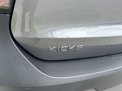 Used 2026 Nissan Kicks SR w/ Cold Weather Package FWD image 9