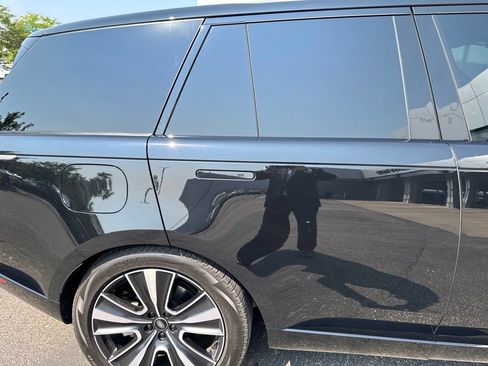 Used 2023 Land Rover Range Rover SE AWD/4WD image 13