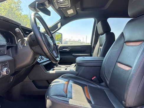 Used 2025 GMC Sierra 2500 AT4 AWD/4WD image 13