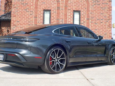 Used 2024 Porsche Taycan 4S image 5