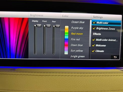 Used 2018 Mercedes-Benz S 560 4MATIC Sedan image 20