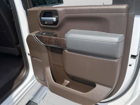 Used 2022 GMC Sierra 2500 Denali AWD/4WD image 12