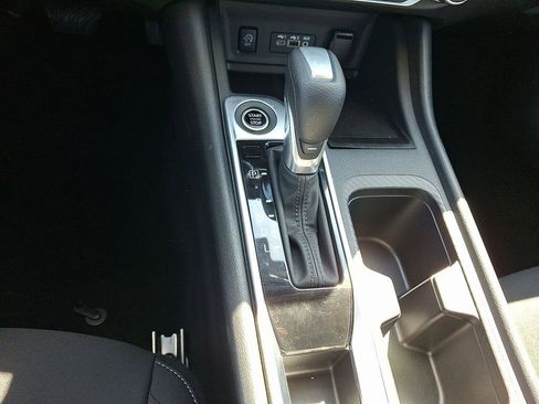 Used 2025 Nissan Sentra SV w/ Trunk Package image 15