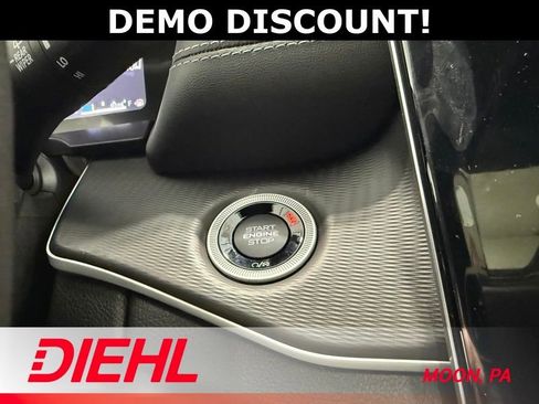 New 2025 Jeep Grand Cherokee Laredo X w/ Luxury Tech Group I image 27