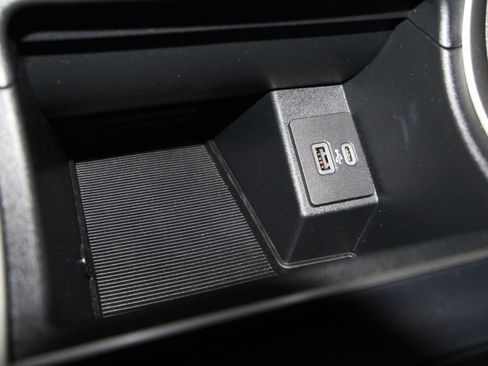 Used 2024 Ford Edge SE image 17