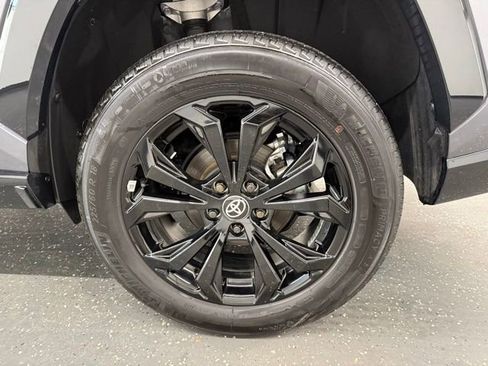 Certified 2025 Toyota RAV4 SE w/ Convenience Package image 19