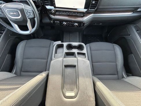 Used 2024 GMC Sierra 1500 Elevation image 5