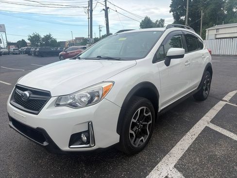 Used 2016 Subaru Crosstrek 2.0i Premium w/ Popular Package #1 AWD/4WD image 3