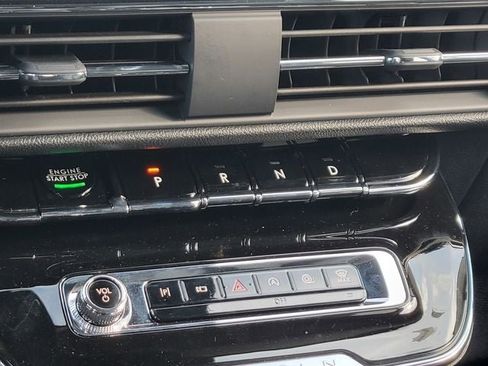 New 2026 Lincoln Corsair Premiere image 28