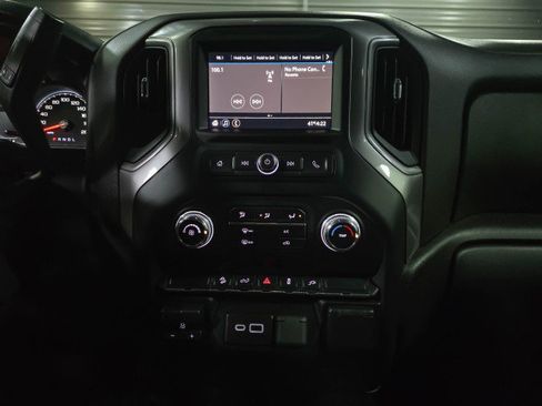 Used 2022 GMC Sierra 2500 Pro w/ Convenience Package image 26