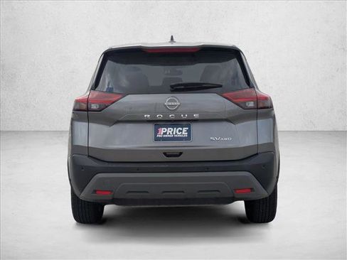 Used 2023 Nissan Rogue SV image 6
