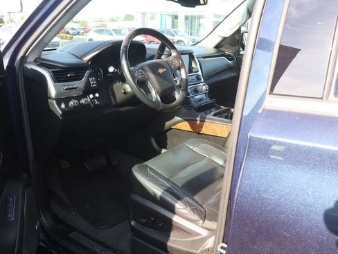 Used 2020 Chevrolet Tahoe Premier AWD/4WD image 11