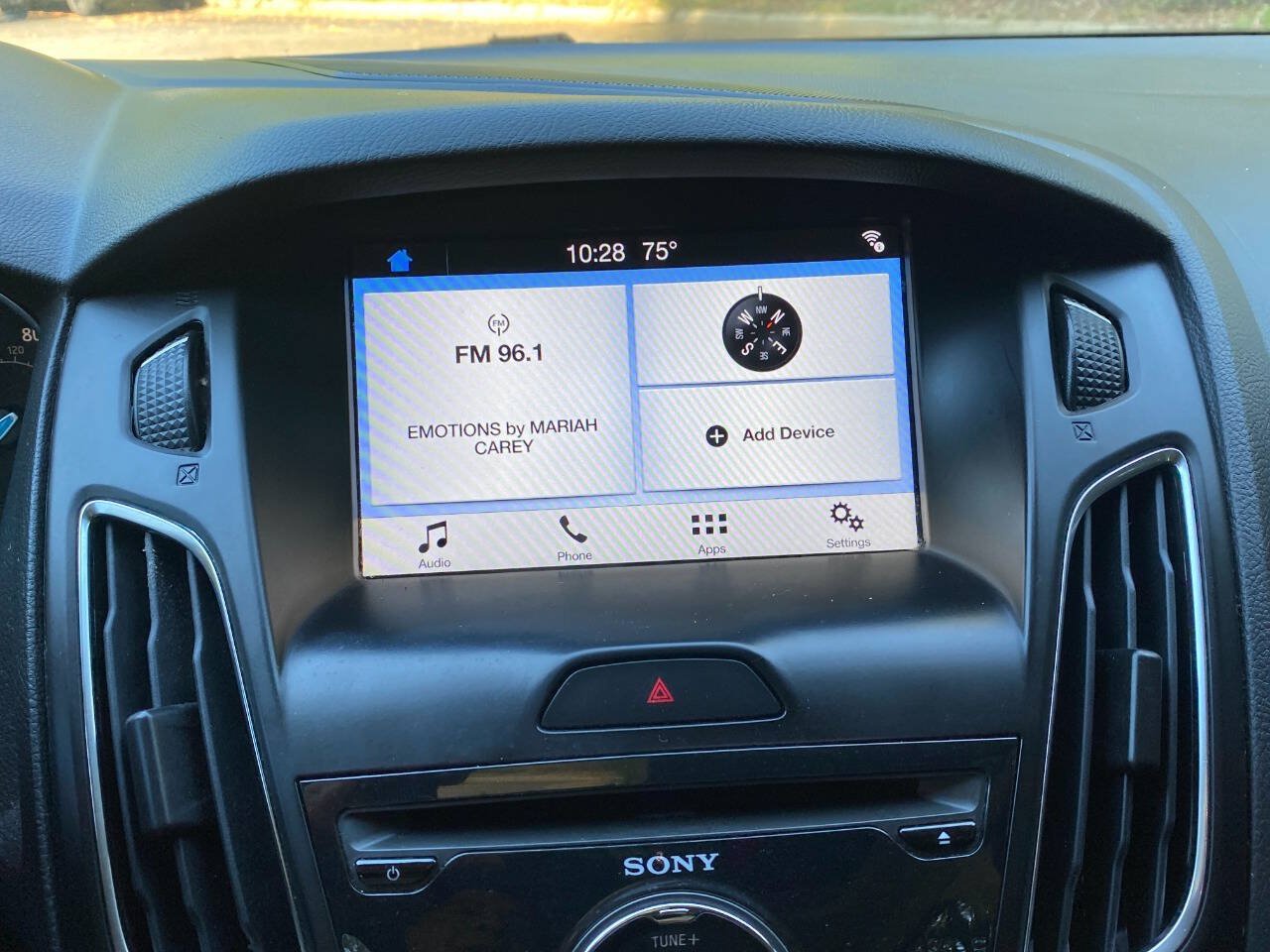Used 2017 Ford Focus SEL FWD image 25