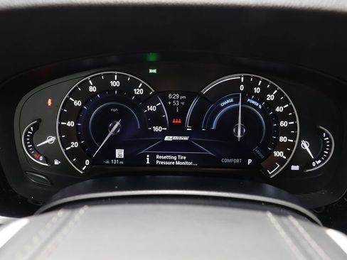 Used 2018 BMW 530e xDrive image 8