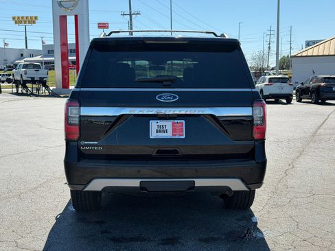 Used 2020 Ford Expedition Limited image 10
