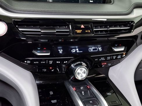 Used 2023 Acura MDX Technology image 20