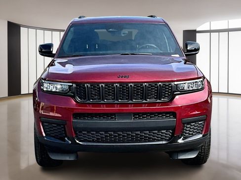 New 2025 Jeep Grand Cherokee L Laredo image 16