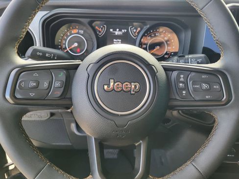 Used 2024 Jeep Wrangler Sport S image 18
