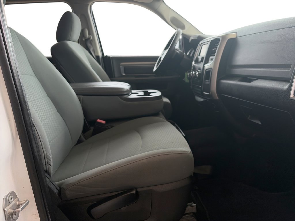 Used 2020 RAM 1500 Classic SLT RWD image 29