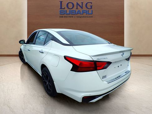 Used 2019 Nissan Altima 2.5 Platinum AWD/4WD image 17