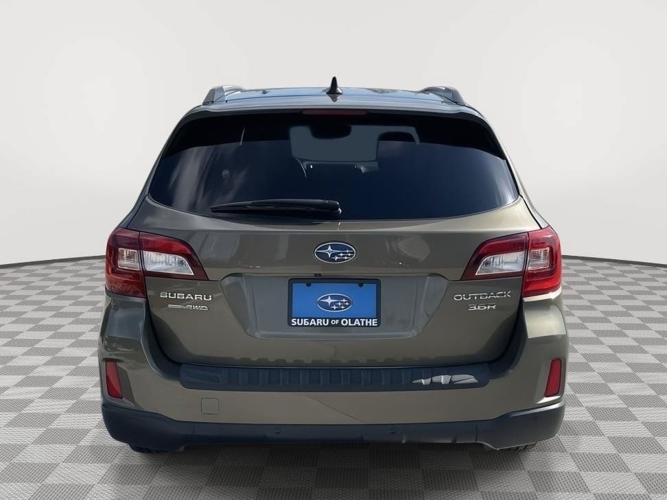Used 2017 Subaru Outback 3.6R Touring AWD/4WD image 14