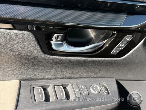 Used 2025 Honda CR-V EX-L image 23