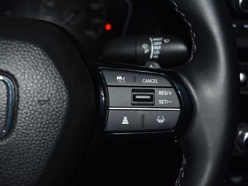 Used 2025 Honda Civic Sport image 10