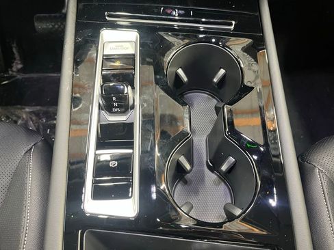 New 2026 Volkswagen Atlas SE image 14