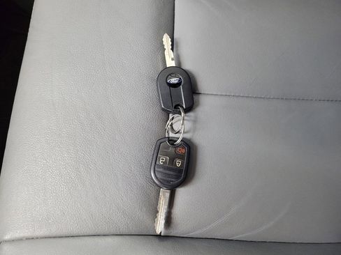 Used 2014 Ford F150 XLT w/ Equipment Group 302A Luxury AWD/4WD image 32