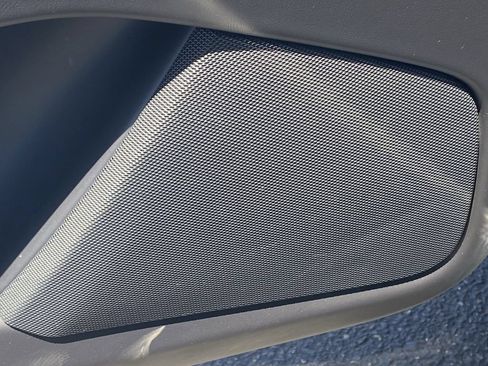 Used 2018 Tesla Model X 75D AWD/4WD image 19
