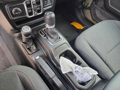 New 2026 Jeep Wrangler Unlimited Sport image 25