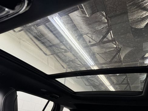 Used 2023 Jeep Grand Cherokee Overland image 13