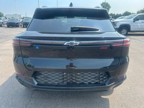 Used 2024 Chevrolet Equinox EV RS FWD image 6