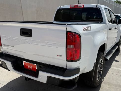 Used 2022 Chevrolet Colorado Z71 AWD/4WD image 9
