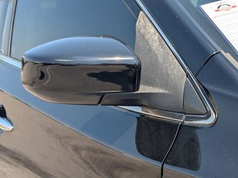 Used 2019 Nissan Sentra SV image 12