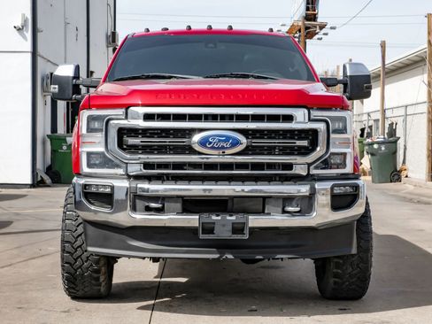 Used 2017 Ford F250 Platinum w/ Platinum Ultimate Package image 4