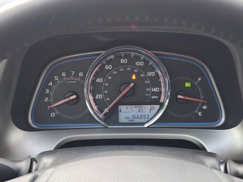 Used 2014 Toyota RAV4 Limited w/ Technology Package FWD image 10