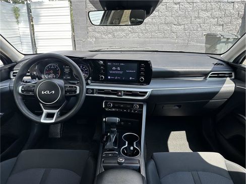 Used 2022 Kia K5 LXS FWD image 18