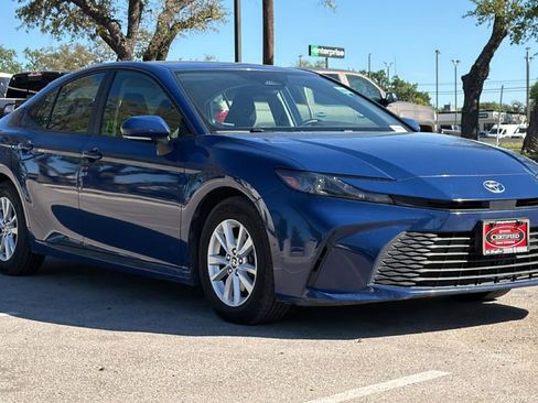 Certified 2025 Toyota Camry LE image 3