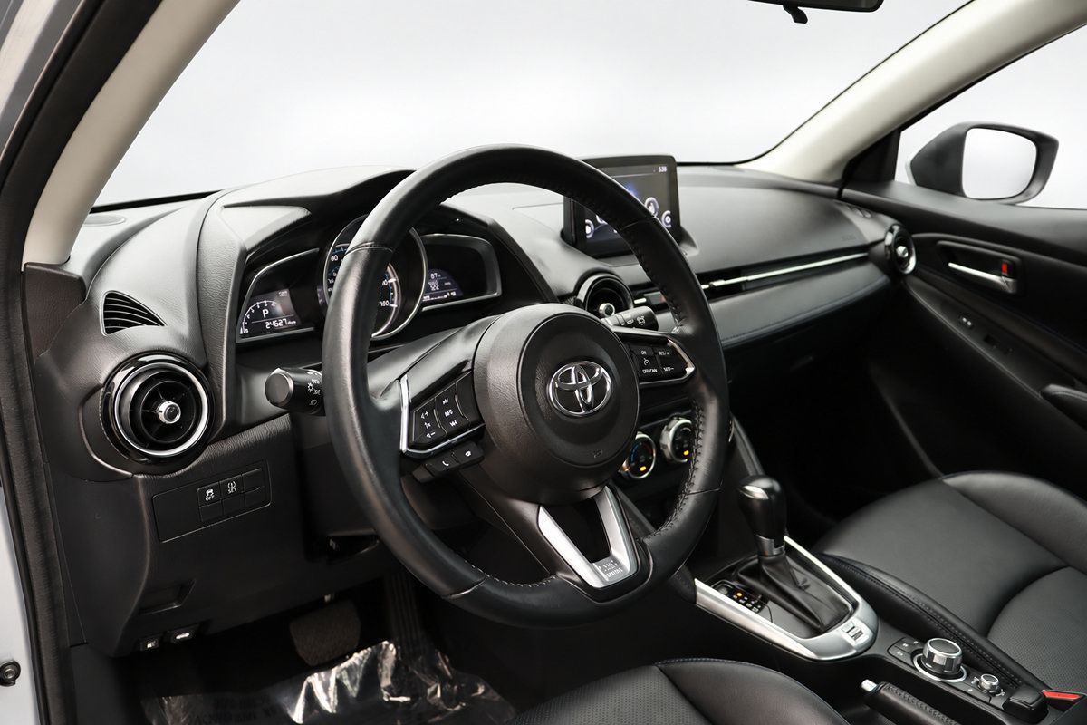 Used 2020 Toyota Yaris XLE FWD image 26