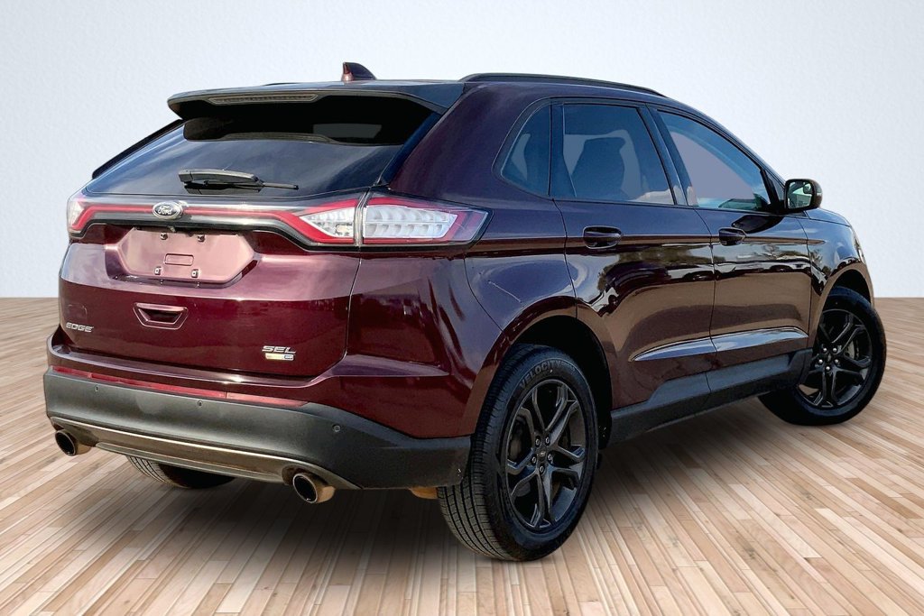 Used 2018 Ford Edge SEL w/ Equipment Group 201A AWD/4WD image 2