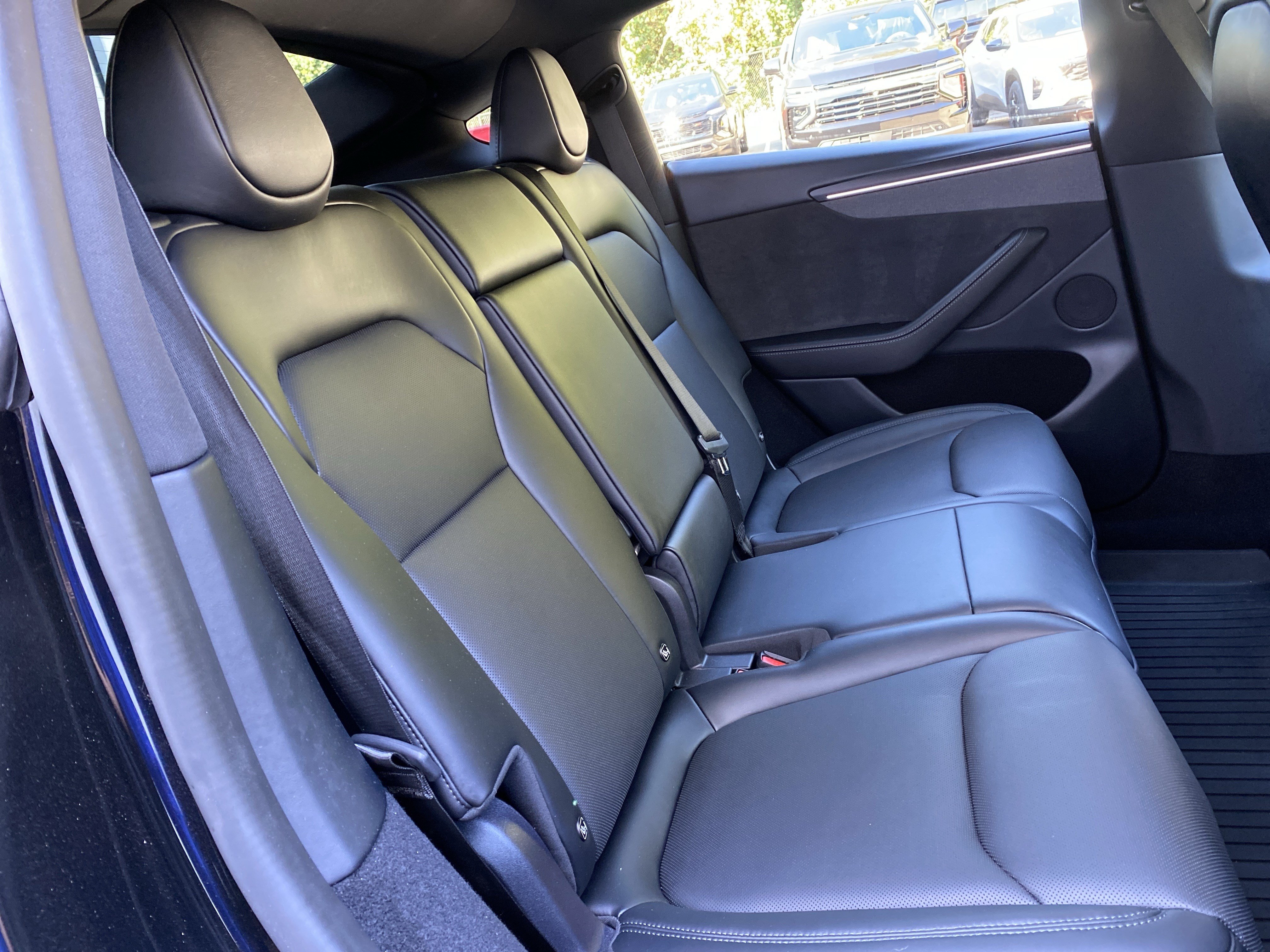 Used 2026 Tesla Model Y AWD image 33