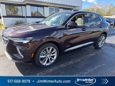 Used 2021 Buick Envision Avenir w/ Technology Package II image 2