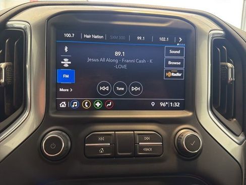 Used 2019 Chevrolet Silverado 1500 LT Trail Boss AWD/4WD image 19