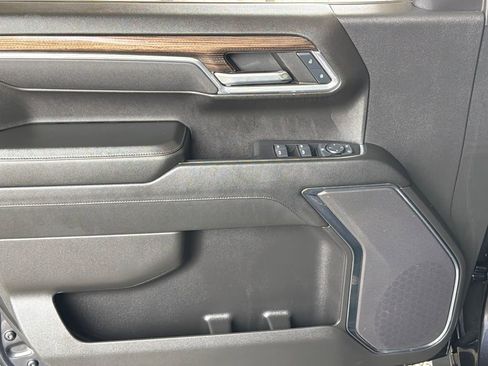 Used 2024 Chevrolet Silverado 1500 LT AWD/4WD image 3